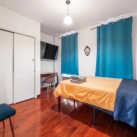Lower East Side Vintage Cozy 2Bedroom